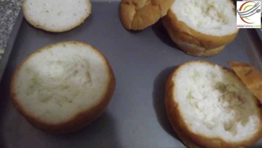 egg in bread bowl